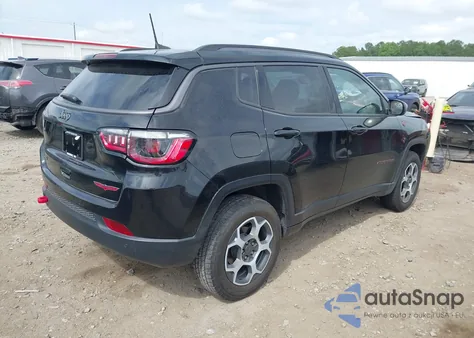 2022 Jeep Compass Trailhawk 4X4 из США, поврежденный, VIN 3C4NJDDB8NT114134